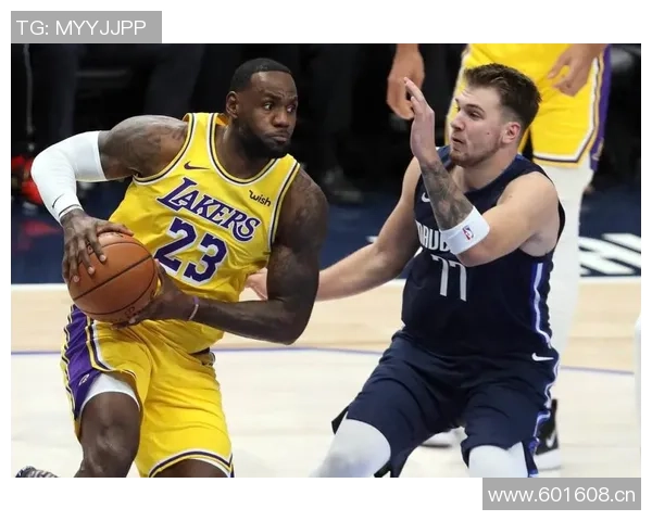 库明加崛起助力勇士锋线轮换深厚库里巴特勒轻松应对灰熊挑战