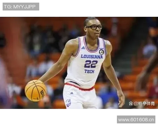 火箭队宣布将年轻球员JD戴维森与以赛亚克劳福德下放至G联盟毒蛇队进行锻炼