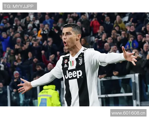 多特蒙德与汉堡上半场战成平局丘库埃梅卡错失良机卡帕尔多射门中柱